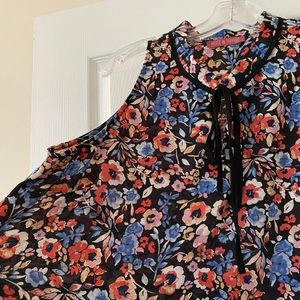 Flowery work shirt